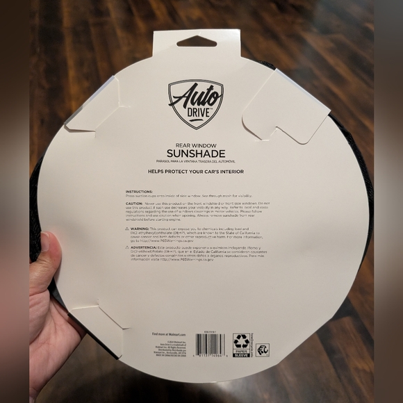 Auto Drive Rear Window Sunshade - Picture 3 of 4